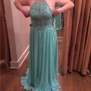 Elegant Seafoam Evening Gown